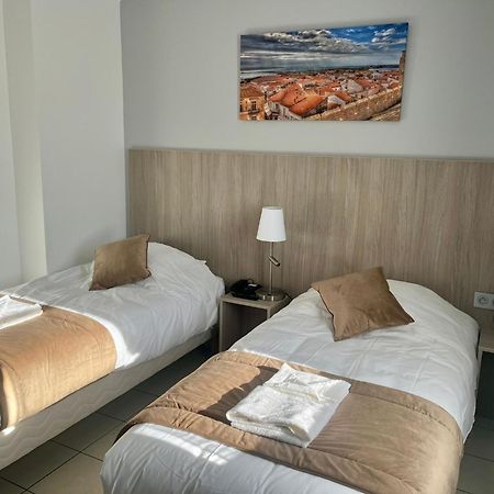 Hotel Les Arcades Saintes-Maries-de-la-Mer Buitenkant foto