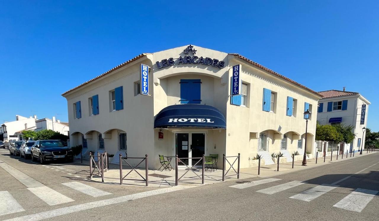 Hotel Les Arcades Saintes-Maries-de-la-Mer Buitenkant foto