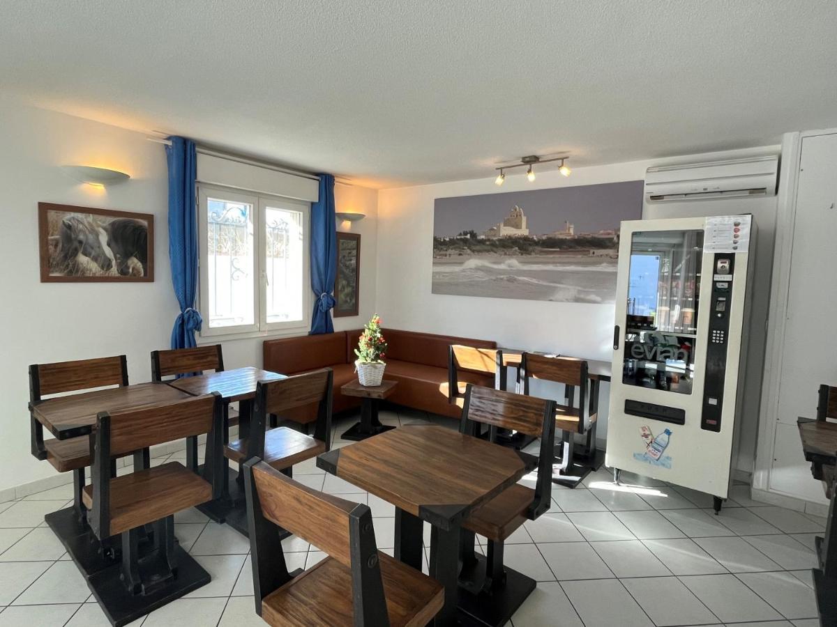 Hotel Les Arcades Saintes-Maries-de-la-Mer Buitenkant foto