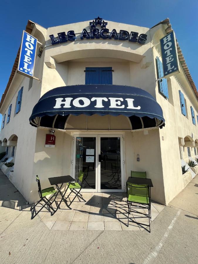 Hotel Les Arcades Saintes-Maries-de-la-Mer Buitenkant foto