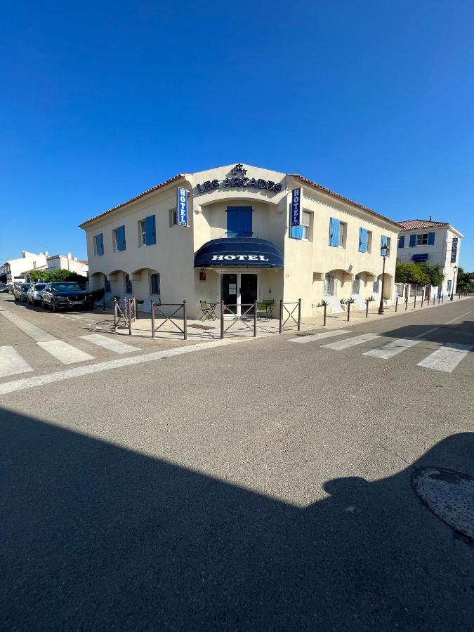 Hotel Les Arcades Saintes-Maries-de-la-Mer Buitenkant foto