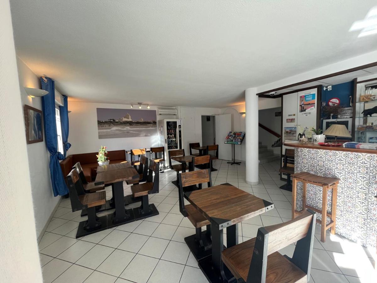 Hotel Les Arcades Saintes-Maries-de-la-Mer Buitenkant foto
