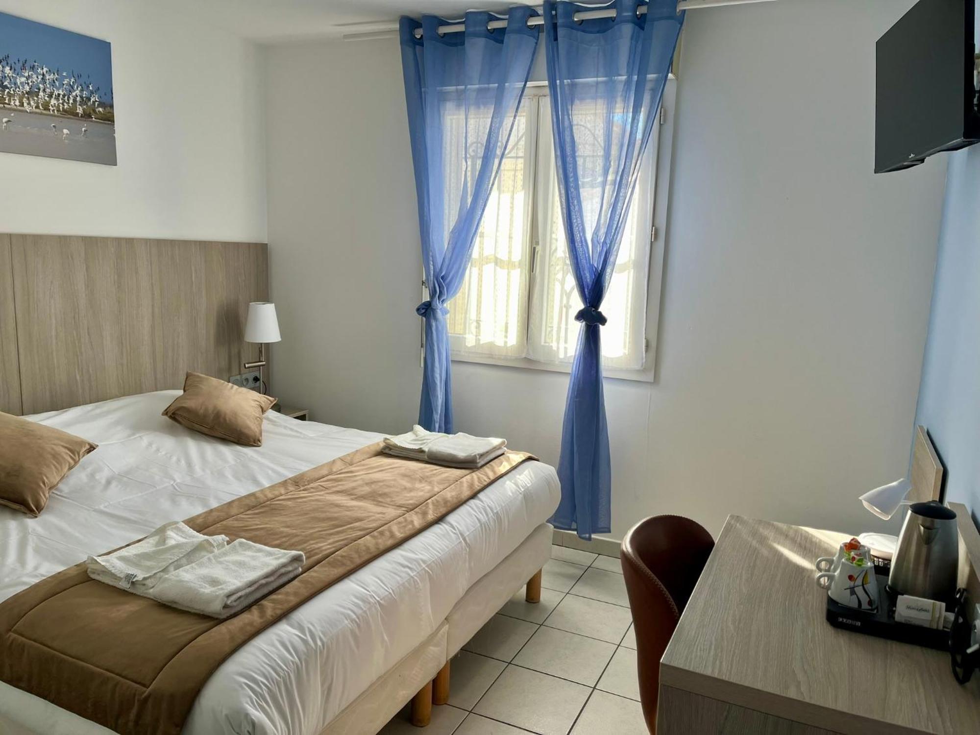 Hotel Les Arcades Saintes-Maries-de-la-Mer Buitenkant foto