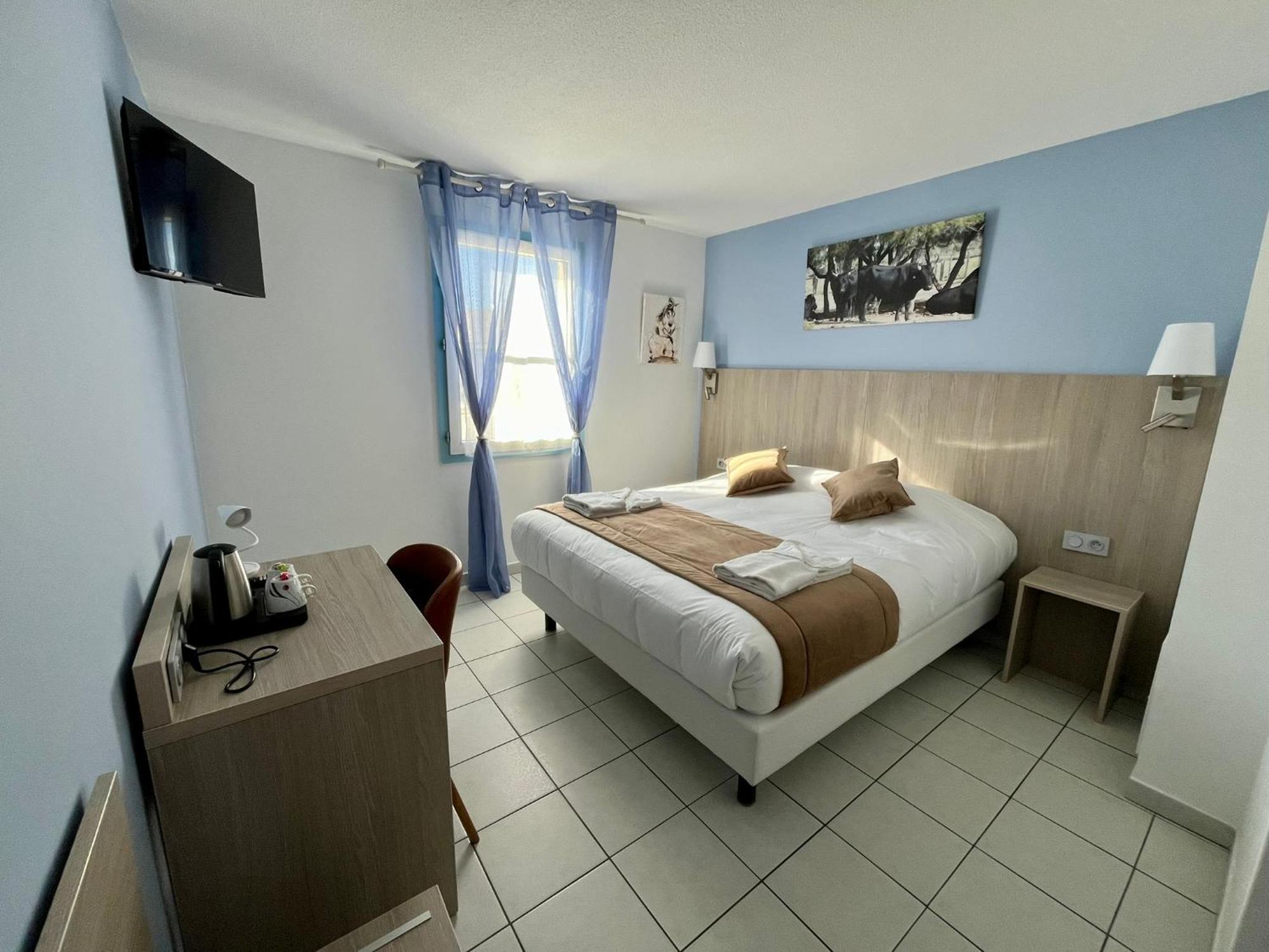 Hotel Les Arcades Saintes-Maries-de-la-Mer Buitenkant foto