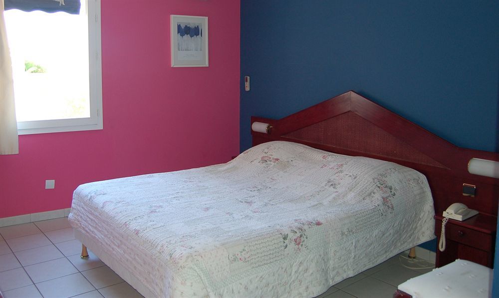 Hotel Les Arcades Saintes-Maries-de-la-Mer Buitenkant foto